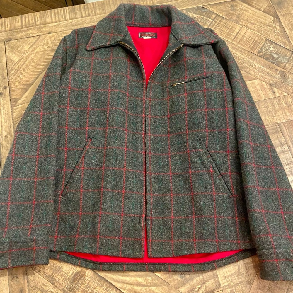 VINTAGE Johnson Woolen Mills Mens plaid jacket